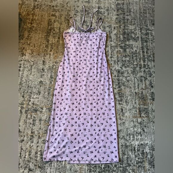 BUNDLE OF LAVENDER/FLORAL MIDI DRESS, SIZE L AND JUICY COUTURE CROSSBODY PURSE! - Picture 9 of 9